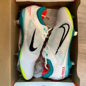 Nike Hyperdiamond 4 Elite Women's Softball Cleats 8.5
